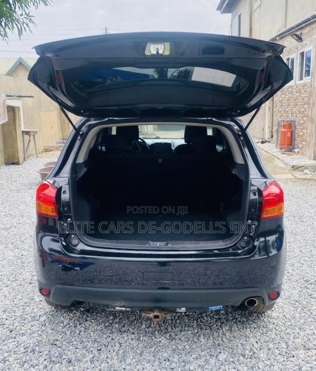 Mitsubishi Outlander SE 4dr SUV (2.4L 4cyl CVT) 2015 Black