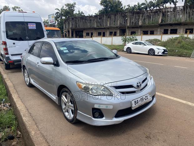 Toyota Corolla 2013 Silver