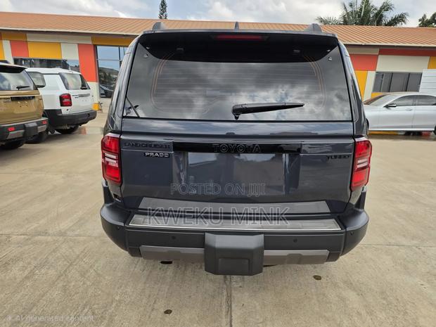 Toyota Land Cruiser Prado 2025 Black