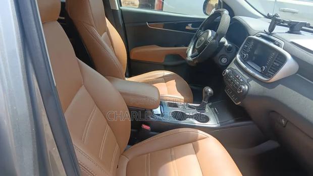 Kia Sorento 2018 Gray