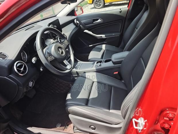 Mercedes-Benz GLA-Class 2017 Red