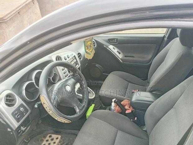 Pontiac Vibe 2006 Black