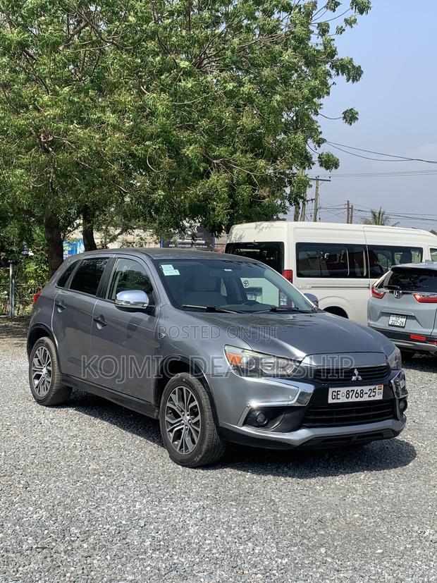 Mitsubishi Outlander 2016 Gray