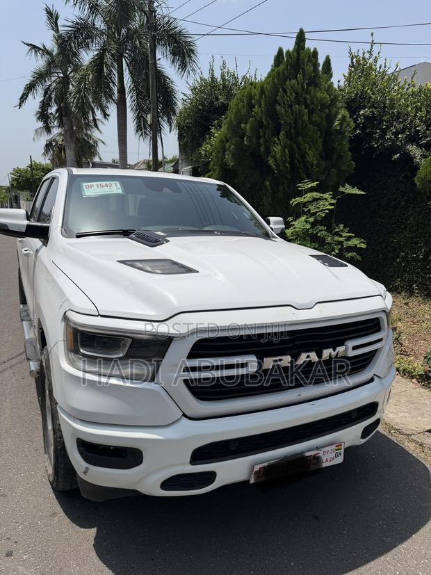 RAM 1500 2023 White