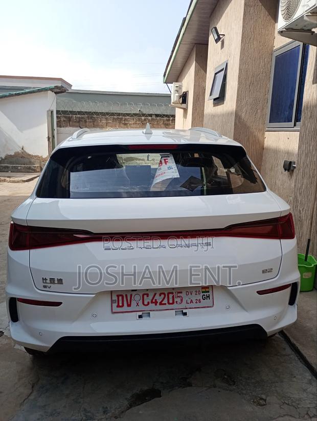 New BYD E2 43 kWh 94 hp FWD 2025 White