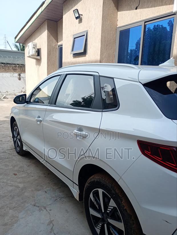 New BYD E2 43 kWh 94 hp FWD 2025 White