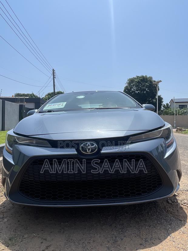 Toyota Corolla LE 2020 Blue