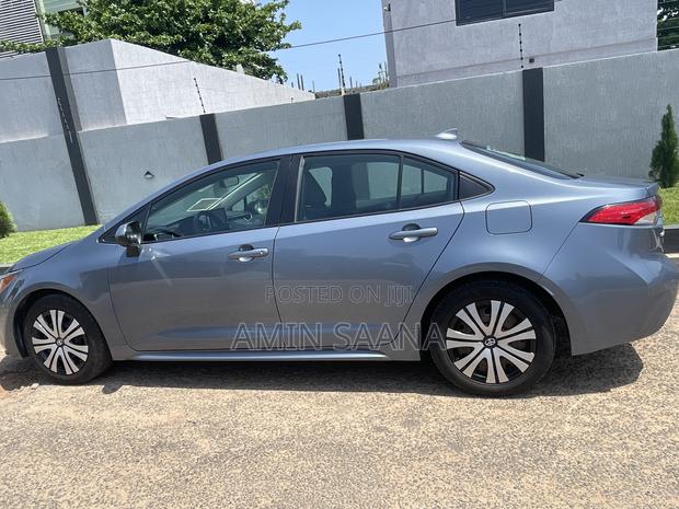 Toyota Corolla LE 2020 Blue