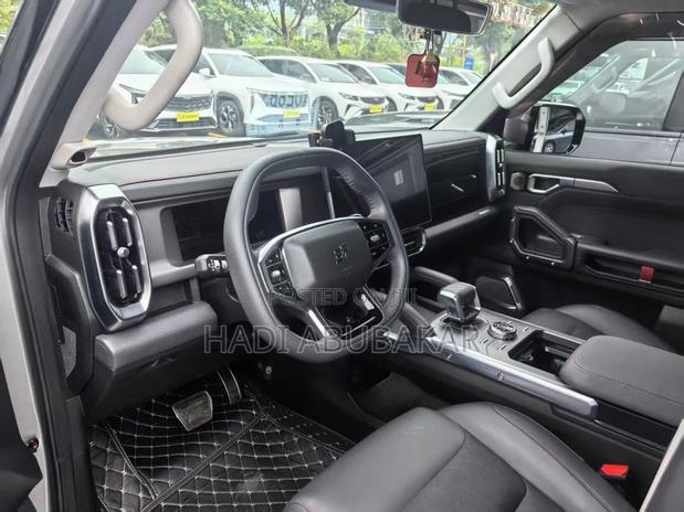 Jetour T2 1.5 Hybrid AWD 2024 Black