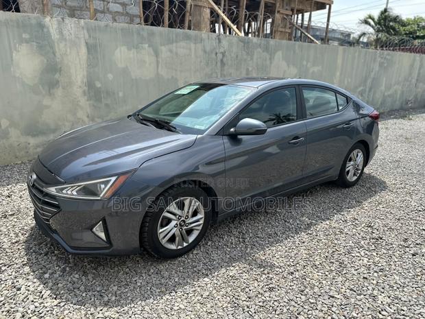 Hyundai Elantra Limited 2020 Gray