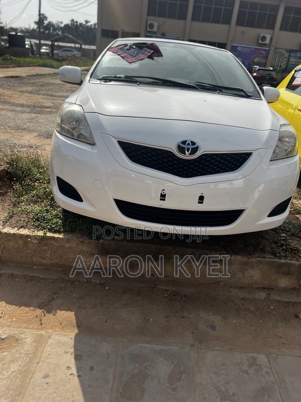 Toyota Belta 2010 White