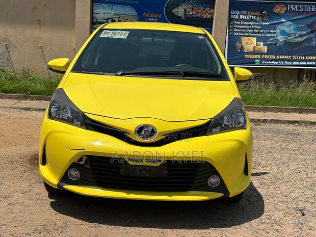 Toyota Vitz 1.3 FWD 3dr 2015 Yellow