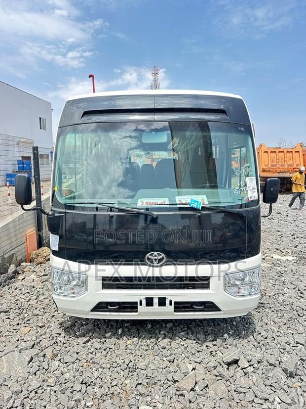 New Toyota Cresta 2025 White