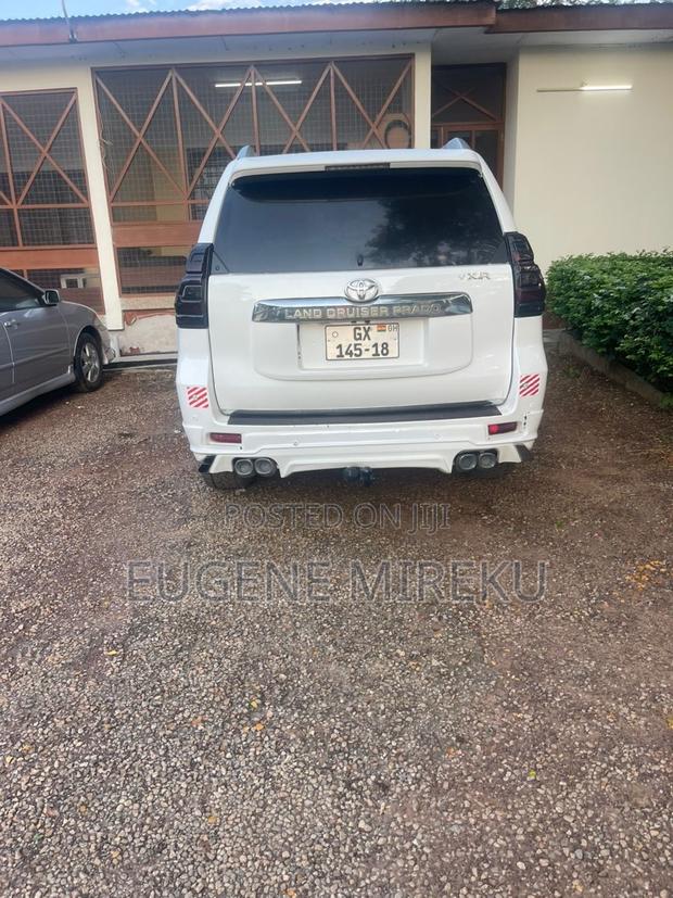 Toyota Land Cruiser Prado 2017 White
