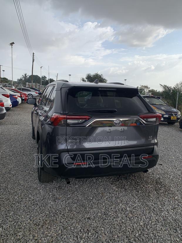 Toyota RAV4 LE 2022 Gray