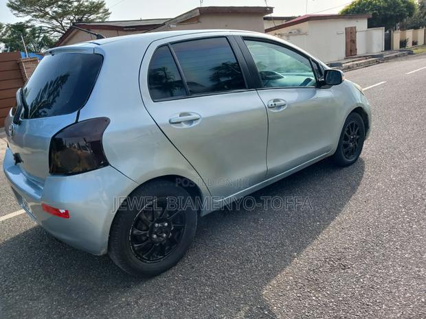 Toyota Vitz 1.0 FWD 3dr 2009 Silver