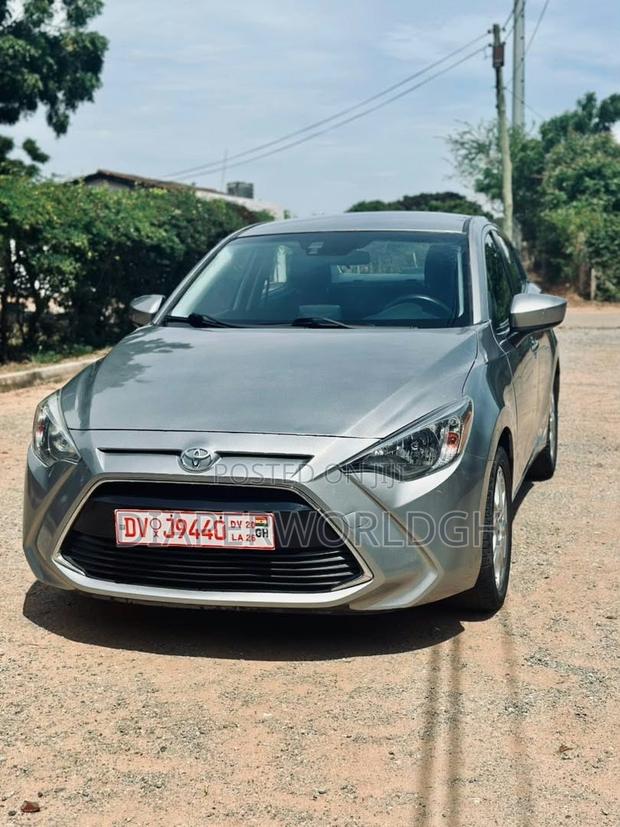 Toyota Yaris iA 1.5 FWD 2016 Silver