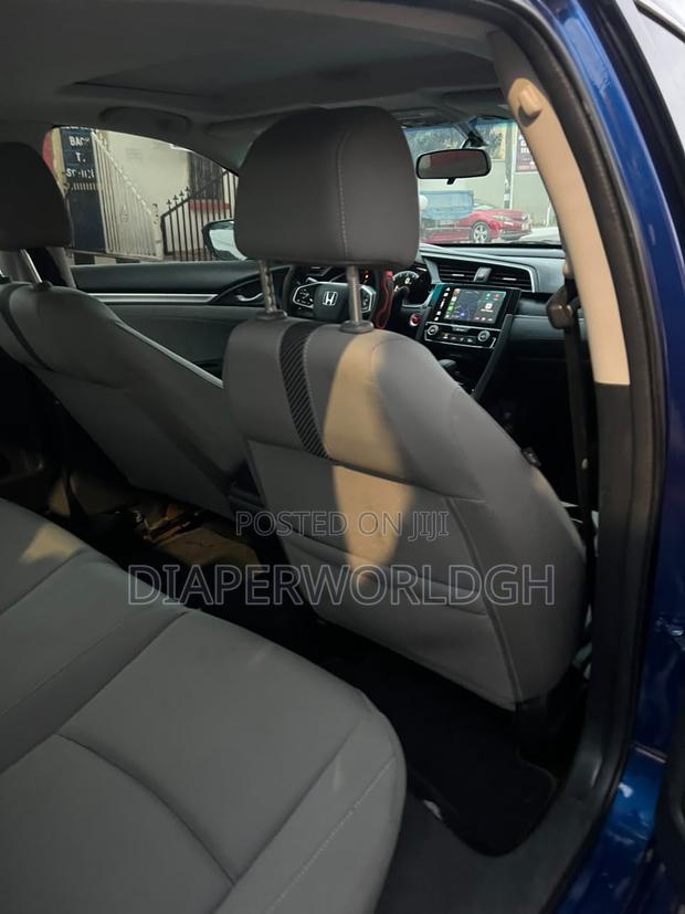 Honda Civic 2018 Blue