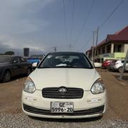 Hyundai Accent SE Automatic 2010 White for sale