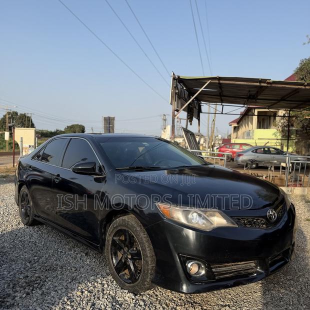 Toyota Camry XLE 4dr Sedan (2.5L 4cyl 6A) 2014 Black