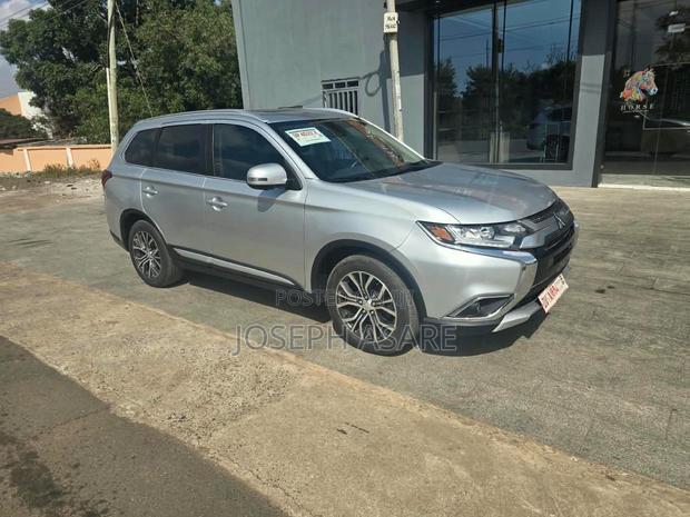 Mitsubishi Outlander SE AWC 2019