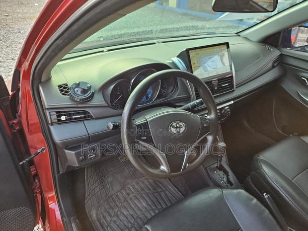 Toyota Yaris SE Hatchback 5dr 2016 Red