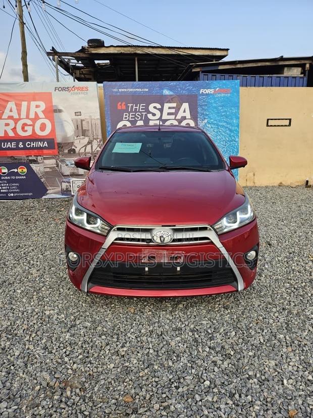 Toyota Yaris SE Hatchback 5dr 2016 Red