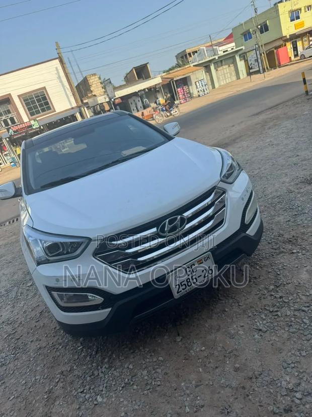 Hyundai Santa Fe 2016 White