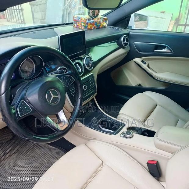 Mercedes-Benz C250 2016 White