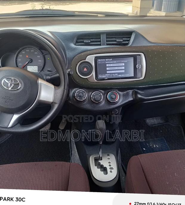 Toyota Vitz 2012