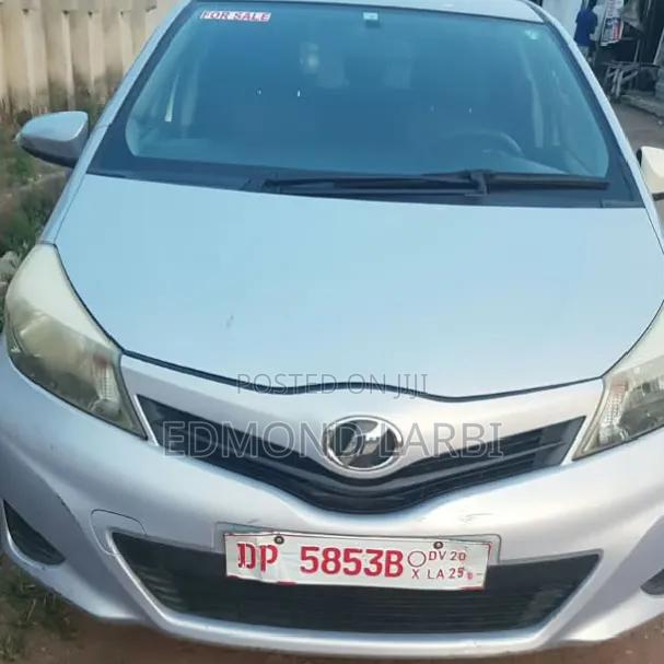 Toyota Vitz 2012 Gray