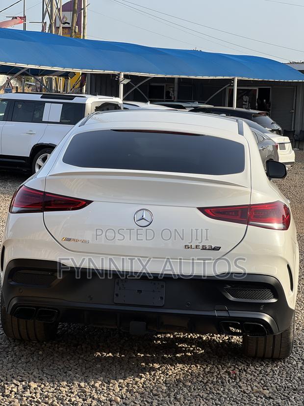 Mercedes-Benz E63 2021 White