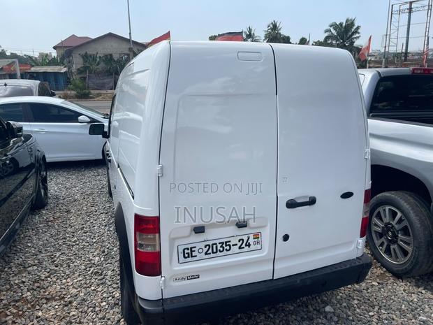 Ford Transit Crew Van 150 Low Roof Van AWD w/130" WB 2023 White