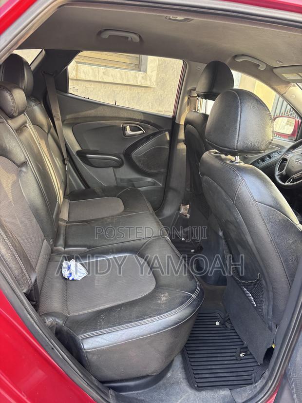 Hyundai Tucson 2013 Red