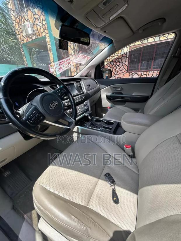 Kia Carnival 2019 Black