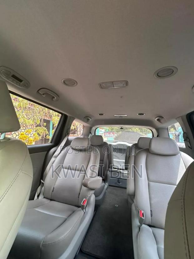 Kia Carnival 2019 Black