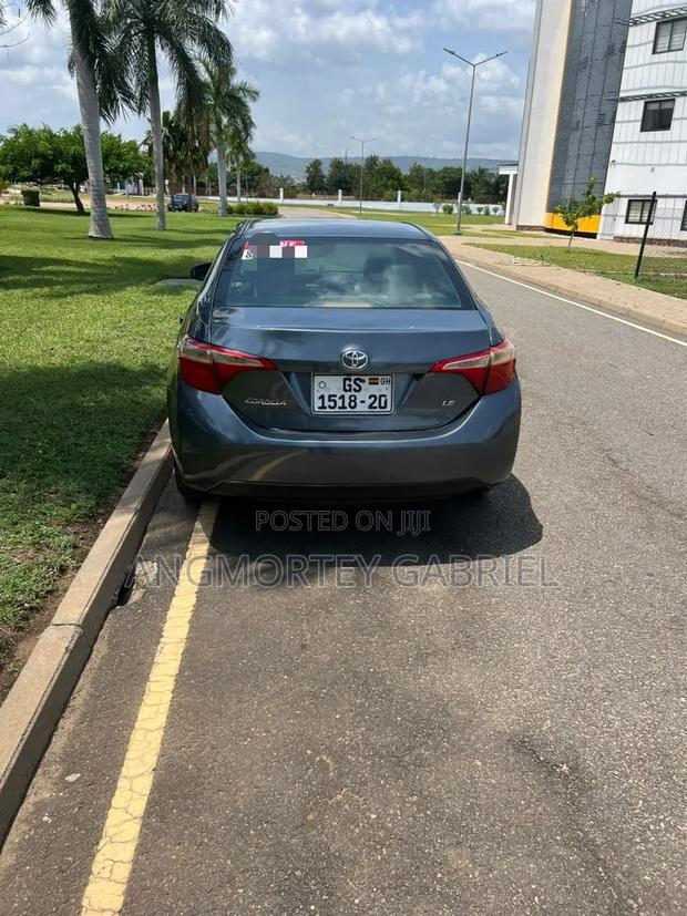 Toyota Corolla 2015 Gray