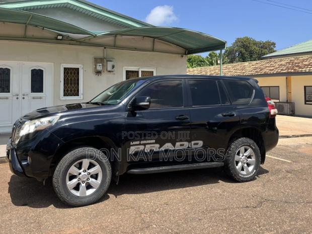Toyota Land Cruiser Prado 2015 Black