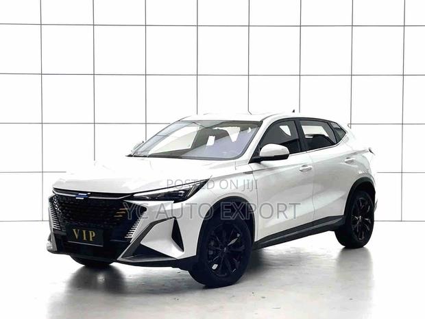 Changan Oshan X5 Changxiang Premium 2023 White