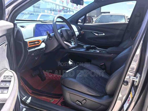 Changan UNI-T 1.5 FWD 2023 Gray