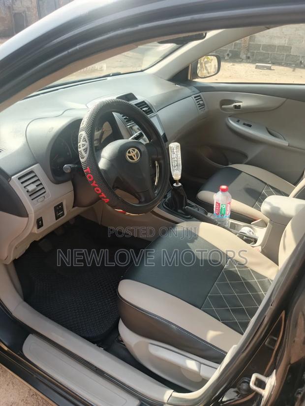 Toyota Corolla 2013 Black