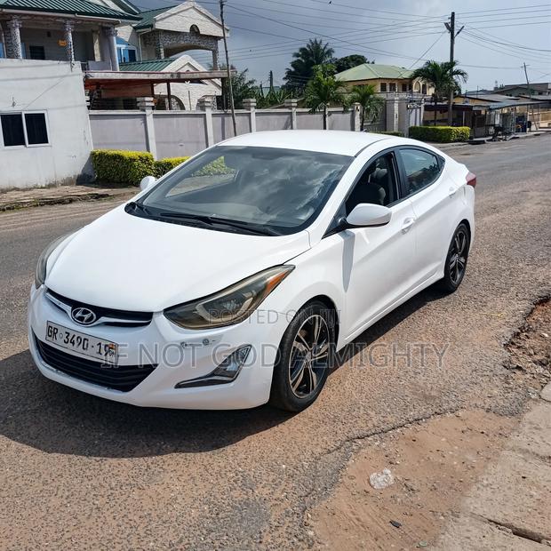 Hyundai Elantra SE 4dr Sedan (1.8L 4cyl 6A) 2015 White