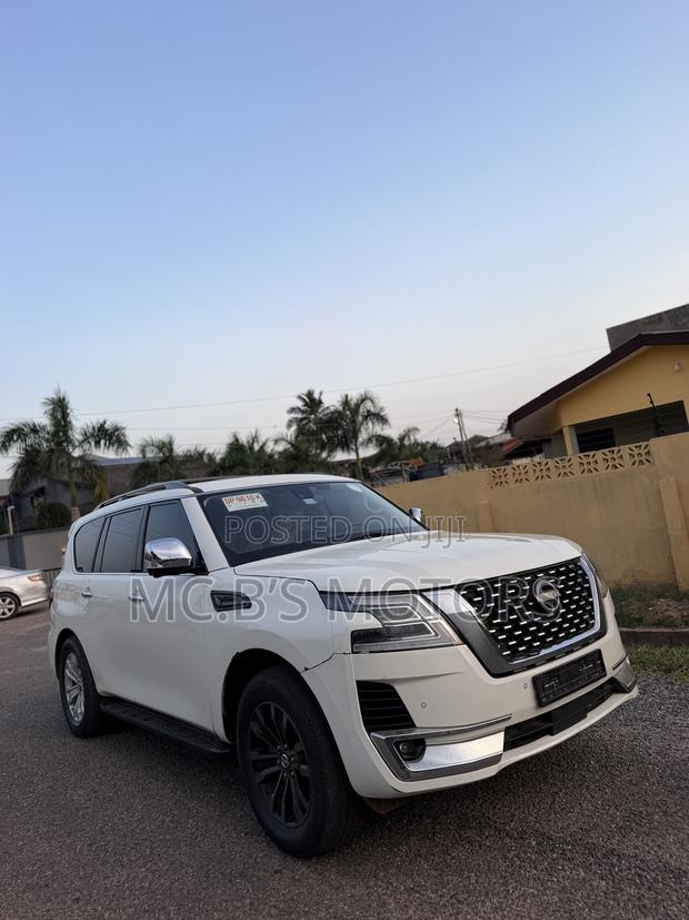 Nissan Patrol 2017 White