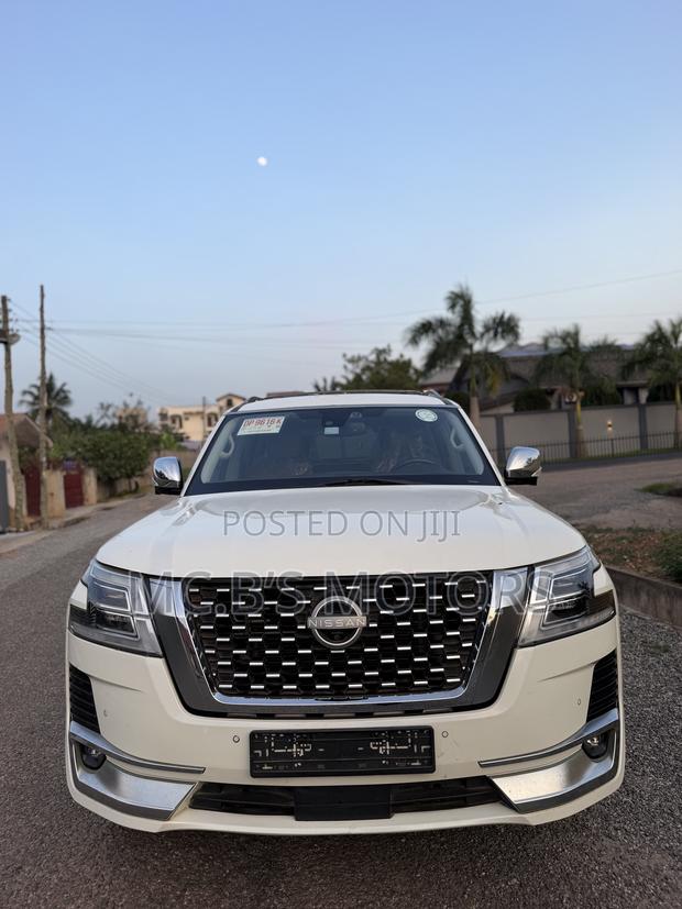 Nissan Patrol 2017 White