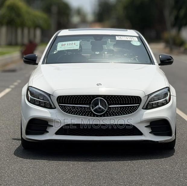Mercedes-Benz C300 2021 White