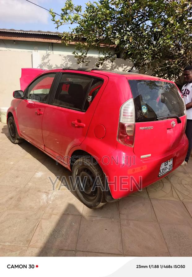 Toyota Passo 2012 Red