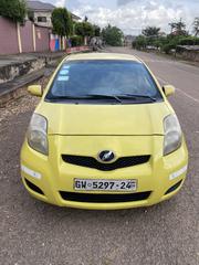 Toyota Vitz 1.3 FWD 5dr 2010 Yellow for sale