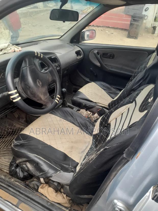 Nissan Primera 1999 Gray