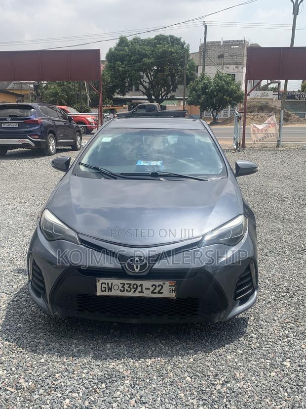 Toyota Corolla 2016 Gray