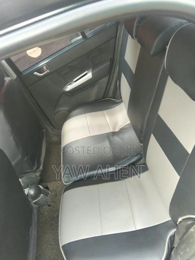 Toyota Passo 2012 Red